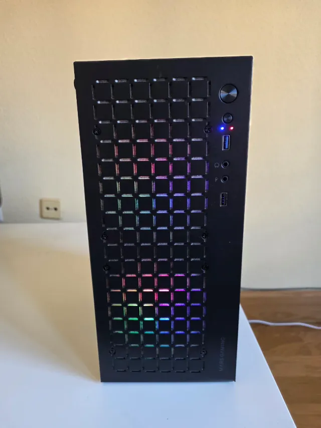 Ordenador Xeon E5-2680 v4 32gb RAM NVME 1TB