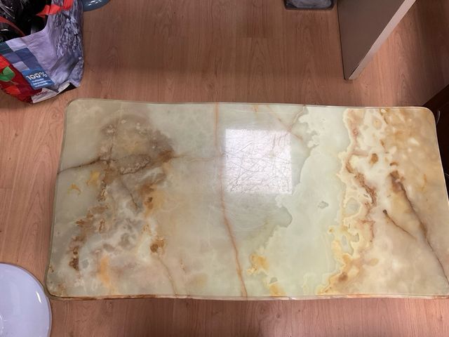 Mesa de centro de ónix verde