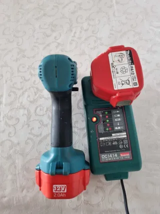 Makita 6916FD Atornillador de Impacto