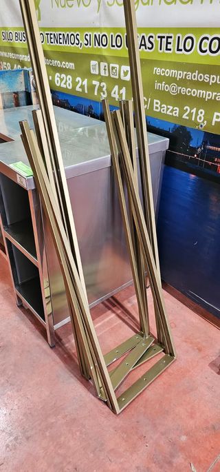 Copero de hierro pintado