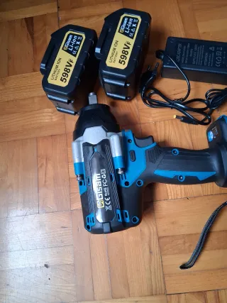 Llave de impacto eléctrica recargable