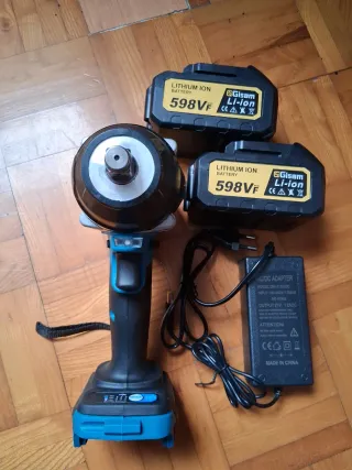 Llave de impacto eléctrica recargable