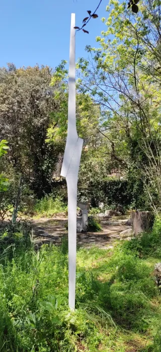 Escultura de jardín madera y metal