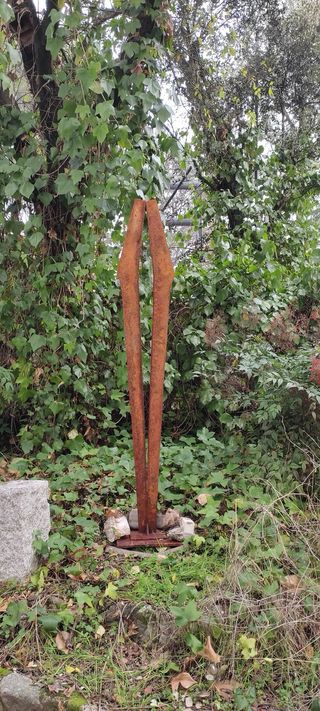 Escultura de jardín madera y metal