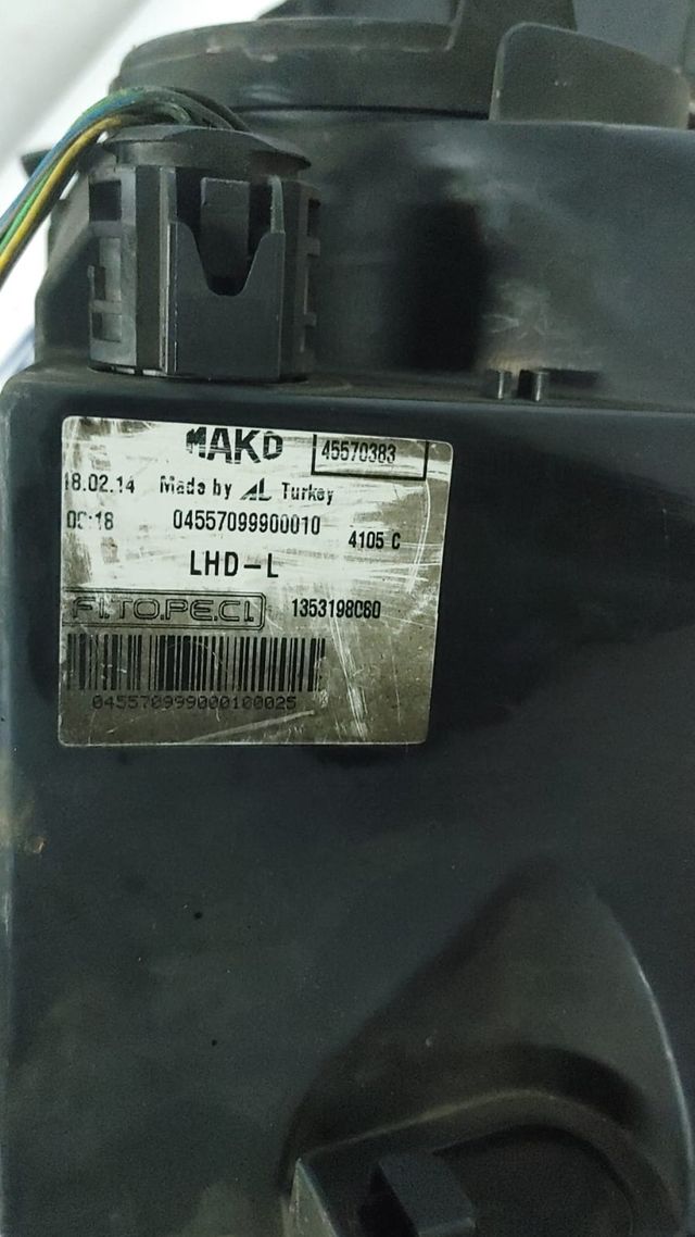 Faro Izquierdo Fiat Fiorino 2014