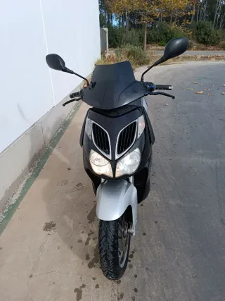 Aprilia Sportcity 250