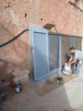 Realizamos trabajos de pinturas especiales