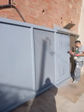 Realizamos trabajos de pinturas especiales