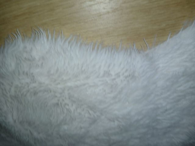 Alfombra blanca suave efecto pelo