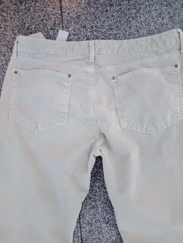 Pantalón ZARA gris claro talla 44