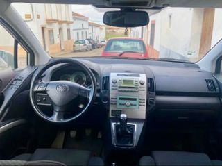 Toyota Corolla Verso 2006