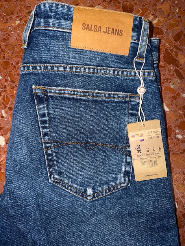 Vaqueros Salsa Jeans con etiqueta