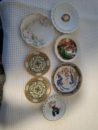 Set di 7 piatti decorativi antichi