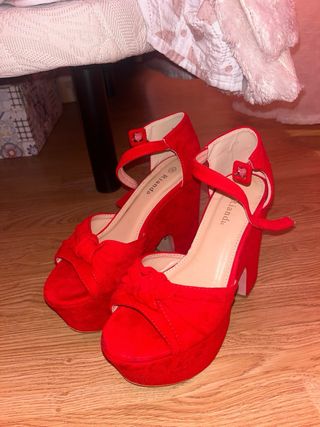 Tacones plataforma rojos Rianda