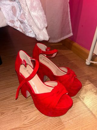 Tacones plataforma rojos Rianda
