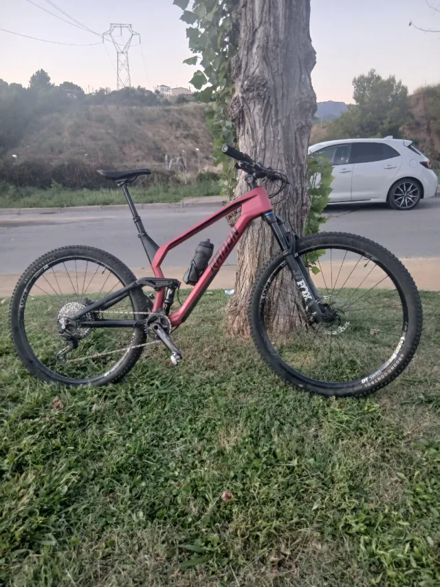 Radon Skeen Trail HD