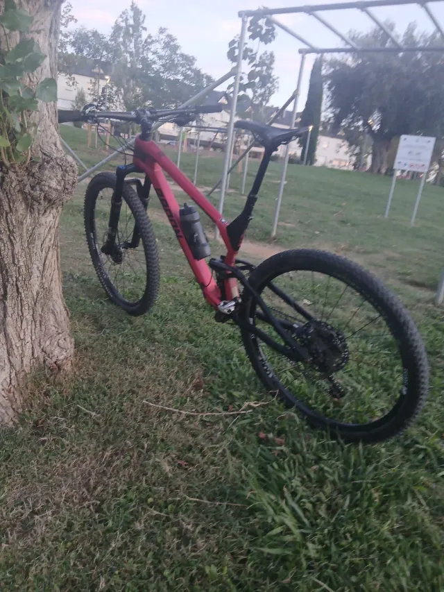 Radon Skeen Trail HD