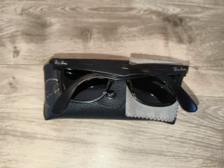 Gafas de sol Ray-Ban Wayfarer color carey.