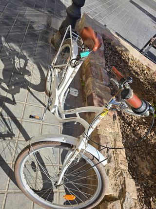 Bicicleta Urbana Blanca