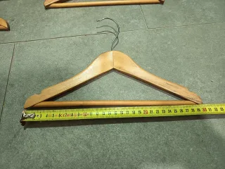 Lote 13 Perchas Madera Niñ@ Beige/Marrón 2 Azules