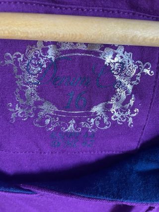 Sudadera Morada con Capucha