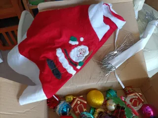 Árbol de Navidad Blanco y adornos.