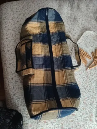 Bolillera junto con bolillos de boj (10cm) y funda