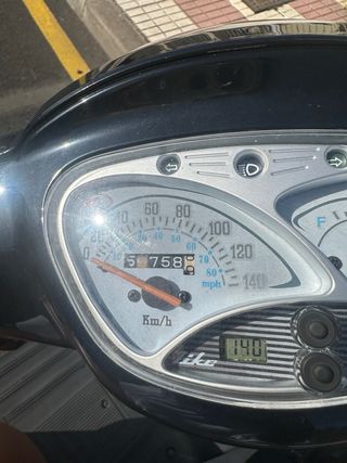 Kymco Like 125 Negra