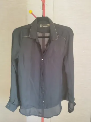 Blusa Stradivarius negra mujer