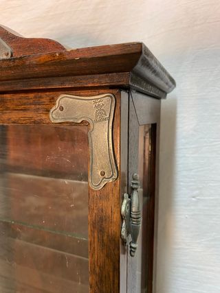 Vitrina antigua Art Nouveau