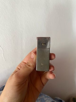 Encendedor antiguo metálico