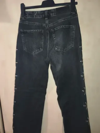 Stradivarius Jeans Talla 36 Negros con Detalles