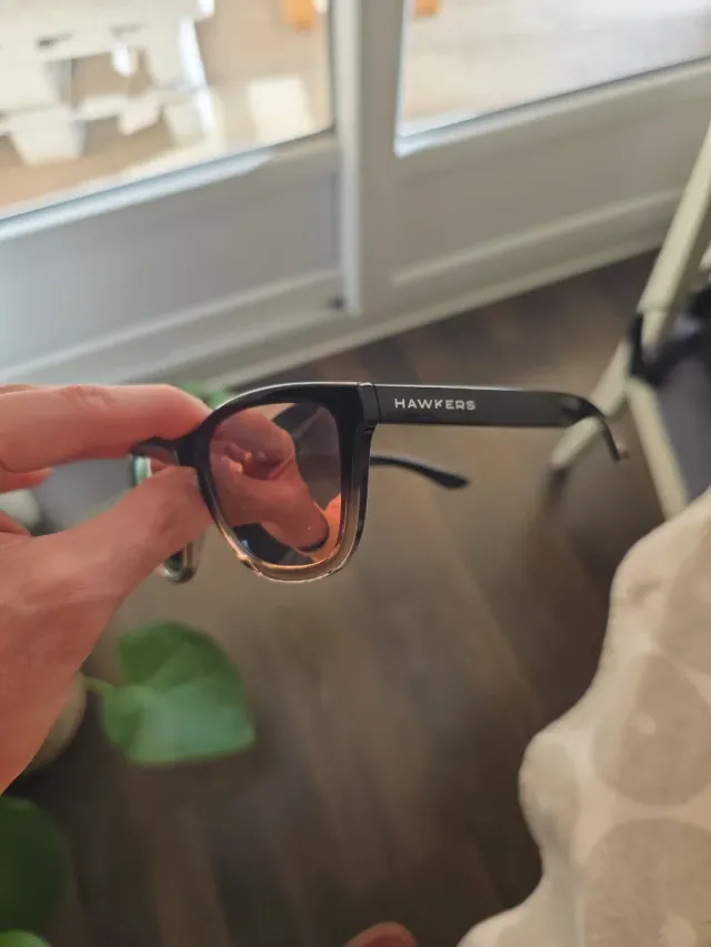 Occhiali da sole Hawkers neri e rosa