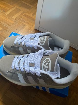 Zapatillas Adidas Campus Grises y Blancas