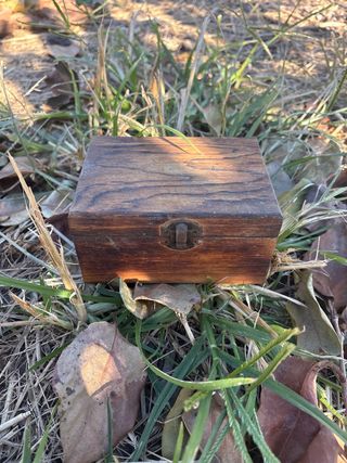 Caja de madera con Cristales de Santiago