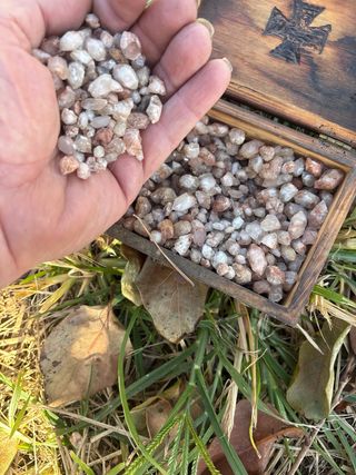 Caja de madera con Cristales de Santiago