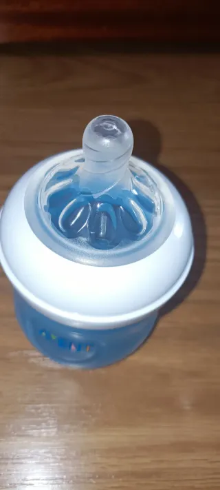 Lote 4 Biberones Philips Avent Natural Sin Usar