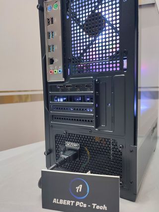 PC Gaming GTX 1660 S, 32GB R, 14 NCL, 512GB NVMe