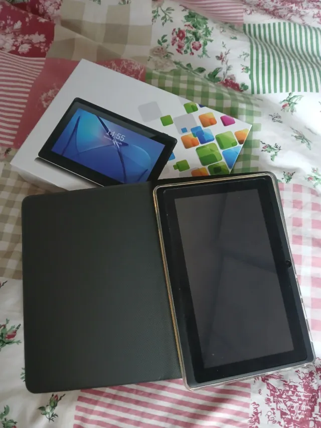 Tablet 7 Android Negra y Plateada