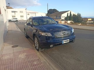 INFINITI FX 35 AWD 2005 (COCHE AMERICANO)