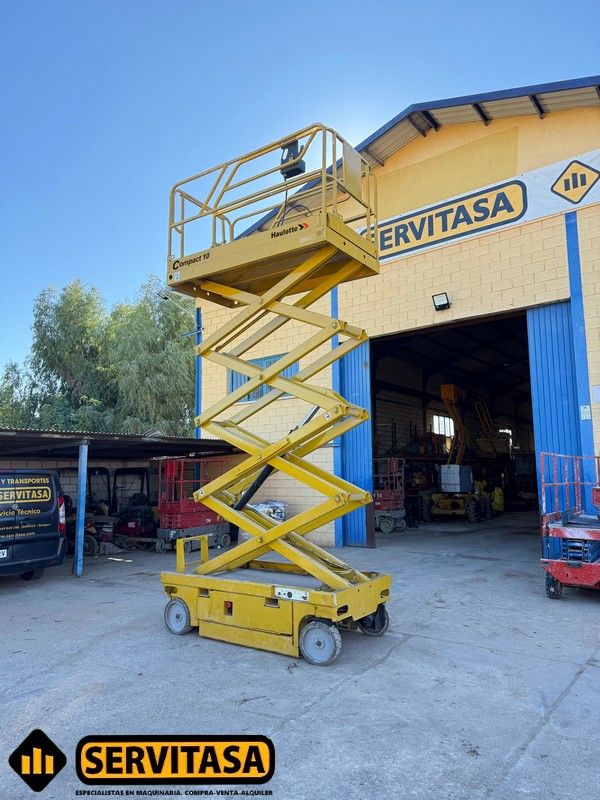 PLATAFORMA ELÉCTRICA HAULOTTE 10 METROS