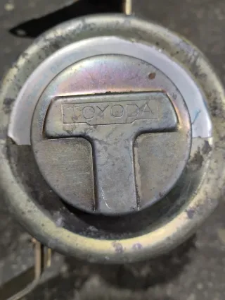 Depósito líquido dirección Toyota