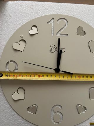 Orologio da parete shabby panna cuoricini