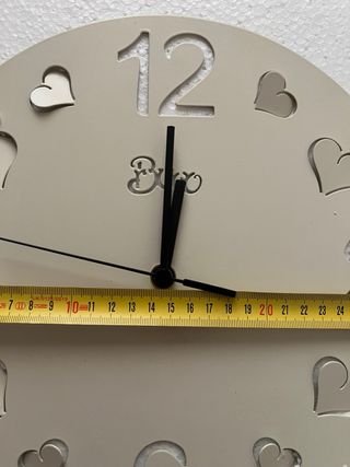 Orologio da parete shabby panna cuoricini