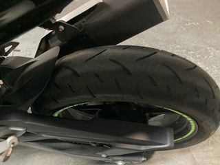 Kawasaki Z400 Negra y Verde
