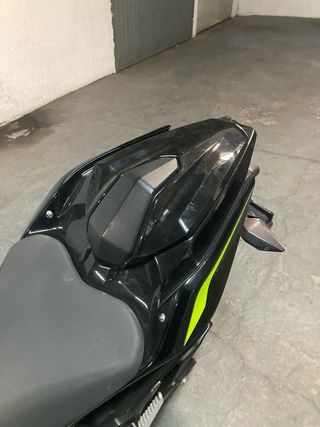 Kawasaki Z400 Negra y Verde