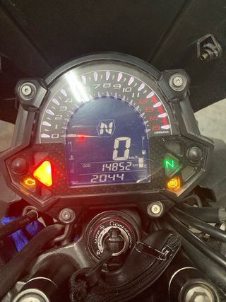 Kawasaki Z400 Negra y Verde