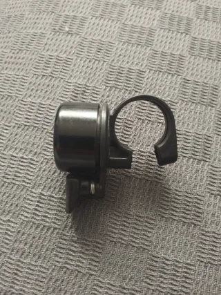 Timbre de bicicleta negro