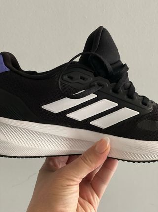Deportivas Adidas Negras y blancas