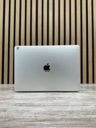 MacBook Air 13" 2020 i3 8gb 256gb SSD